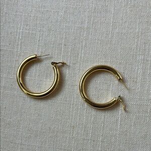 Source Unknown Gold Hoop Earrings